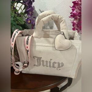 Juicy couture tote‎ purse NWOT large tote 13 in. By 10in excellent condition
